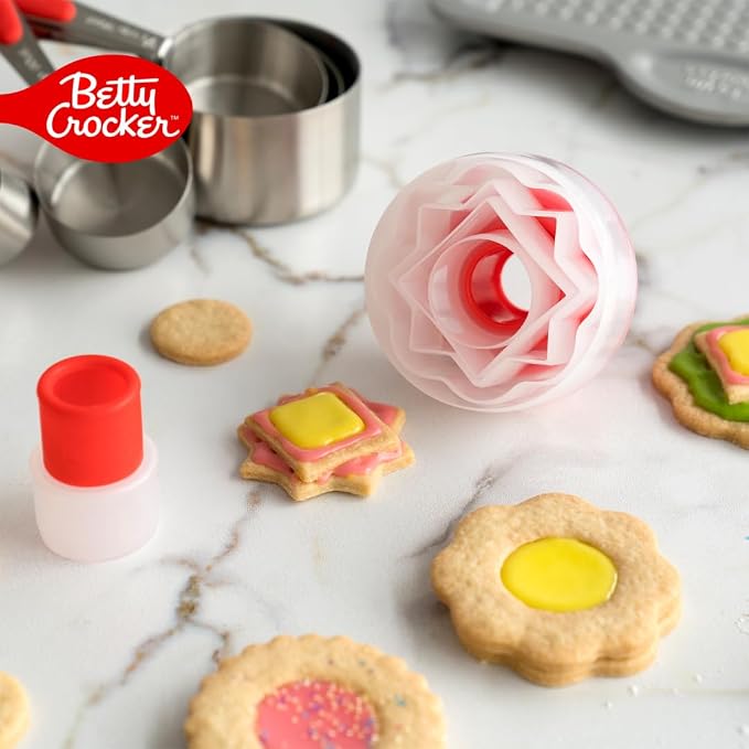 Betty Crocker Cookie Cutter Bundle β 20 BPA-Free Cutters in Hearts, Circles, Geometric & Fluted Shapes β Dishwasher Safe, Snap-Fit Storage, Wide Top Handles, Various Sizes