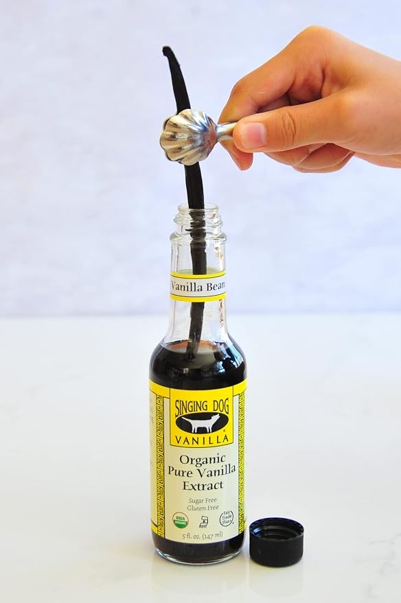 Singing Dog Vanilla Organic Pure Vanilla Extract, 5 fl oz - Whole Vanilla Bean Inside, USDA Organic - Non-GMO, Gluten-Free, Kosher Pareve, Vegan