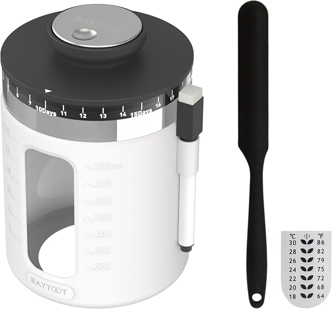 Sourdough Starter Jar Kit 33oz – Wide Mouth Sourdough Fermentation Jar, Upgraded 2026 Sour dough Container Reinforced Thick Glass Base, Airflow Lid, Feeding Tracker & Thermometer (White)