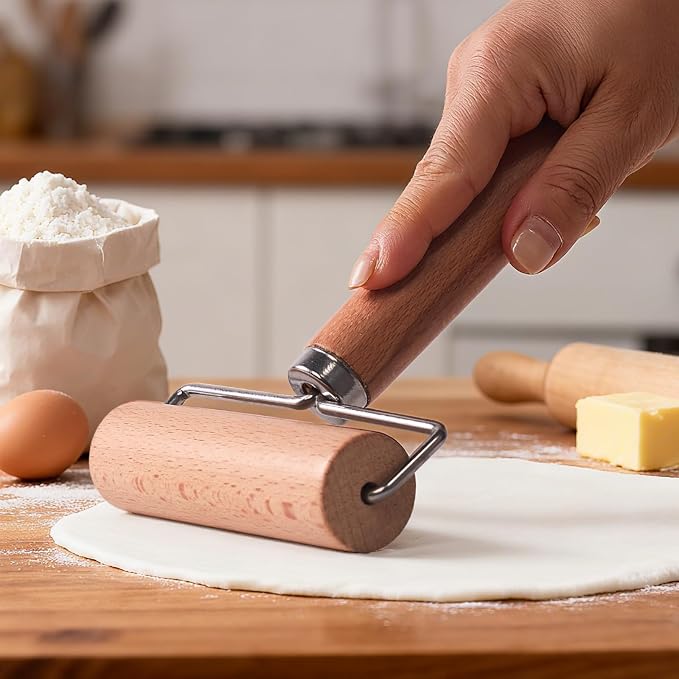 Wooden Dough Roller Medium Single Wheel Handheld Rolling Pin for Pastry Pizza Baking Handmade Beechwood Kitchen Tool(6.10 x 4.53Inch)