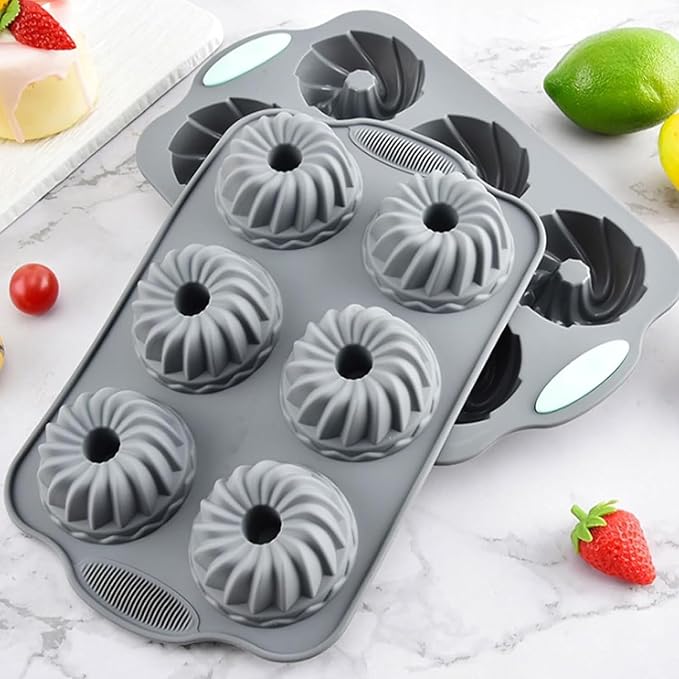Christmas Wreath Ice Mold, DIY Wreath Ice Cube Tray, Holiday Wreath Ice Cubes Molds, Silicone Baking Mold, High-Temperature Resistant, for Making Small Donut/Cake/Snowflakes/Ice Cubes (A+B)