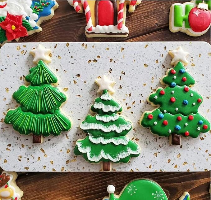 Christmas Tree Cookie Cutter Set, 3 Pieces Xmas Tree Cookie Cutters with Recipe Booklet Biscuit Molds for Chirstmas Day Party Decorations DIY Gift Family Kids Baking Tools