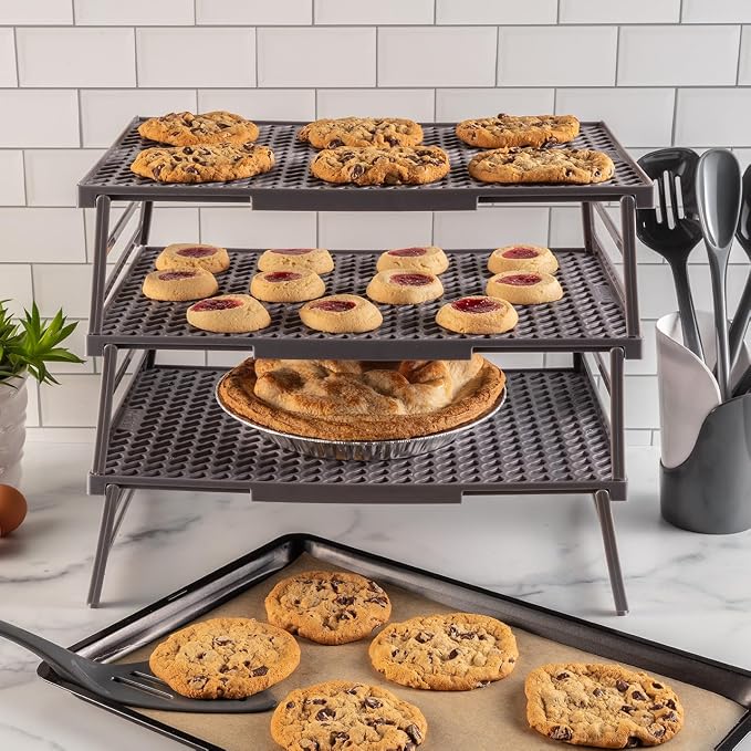 Hutzler Coolwave Stackable Cooling Rack, 15 x 10 Inches, Collapsible Baking Rack, BPA Free (White)