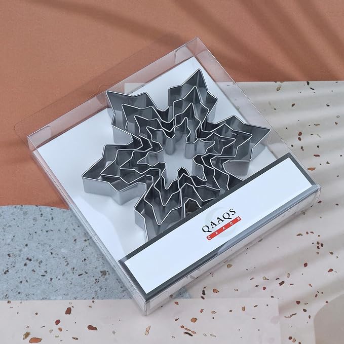 Snowflake Cookie Cutter Set - 5 inch, 4 inch, 3 inch, 2 inch - 4 Piece Christmas Winter Snowflake Cookie Cutters Shapes Molds - Stainless Steel