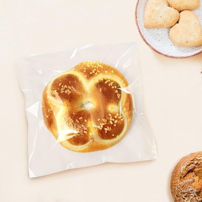 Self Sealing Cellophane Bags Self Adhesive,7x7 Inches Clear Resealable Large Cookie Bags for Gift Giving 200Pieces