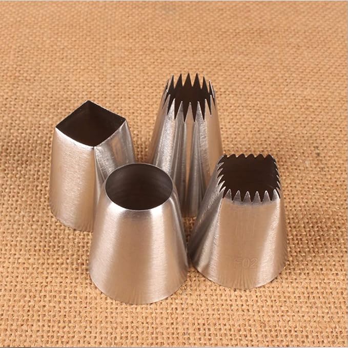 Russian Piping Tips, Frosting Tips Icing Nozzles Cake Decorating Kit DIY Cupcake Decorated Tool Set 4pcs F02 F06 R22L 9FT