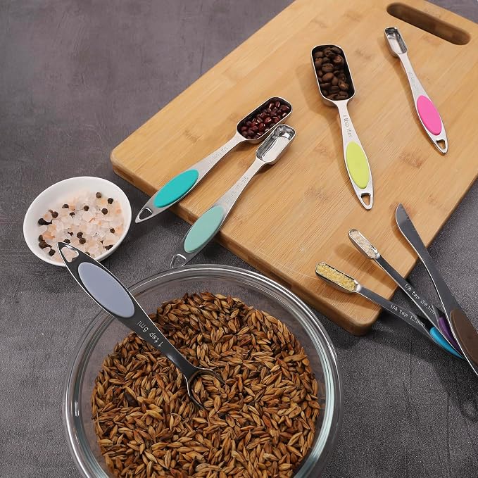 Magnetic Measuring Spoons Set Includes 7 Stainless Steel Magnetic Measuring Spoons,Nesting Measuring Spoon Teaspoon with Leveler for Dry or Liquid Ingredients (8, Colorful)