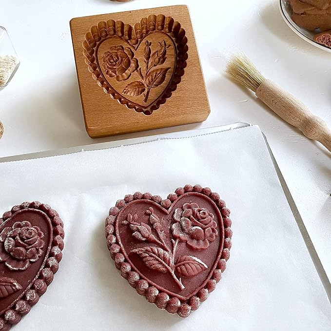 Carved Wooden Gingerbread Cookie Mold,3D Wooden Baking Mold Cookie Biscuit Press Stamp Molds,Cookie Cutter,Cookie Stamp,DIY Biscuit Stamp Mould for Halloween Thanksgiving Christmas(Tit)