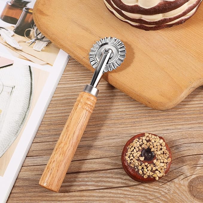 Bewudy Pastry Cutter Wheel, Professional Pasta Maker Cutter Wheel with Roller, Zinc Alloy Dumpling Lace Dough Noodle Ravioli Pizza Making Cutter for Kitchen