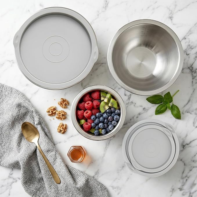 Rorence Mixing Bowls Set with Lids, 18/8 Stainless Steel Mixing Bowls with Non-Slip Silicone Base & Measurement Marks, Airtight Food Storage for Baking, Cooking & Meal Prep,1.5QT/3QT/5QT/Blue