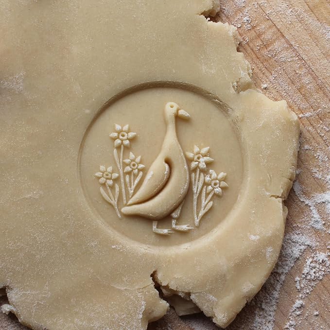 Wood Cookie Stamp, 2.5 Inch (Mother Goose CS-132)
