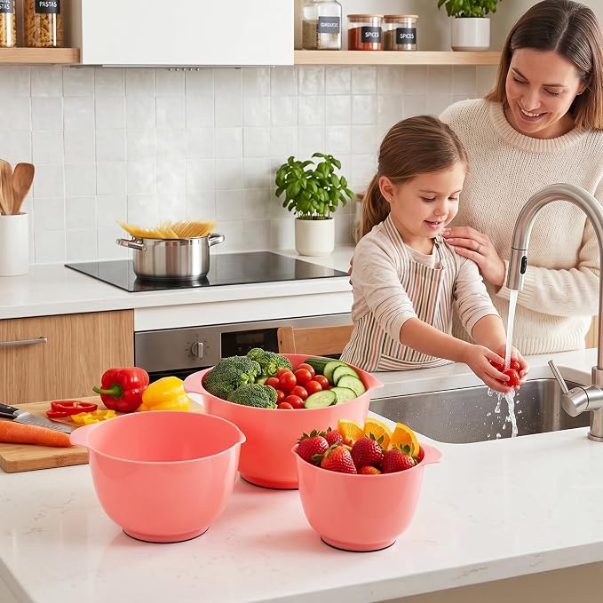 BoxedHome Nesting Plastic Mixing Bowl Set With Pour Spout, Microwave and Dishwasher Safe, BPA free Non-Slip Base, Set of 4 Size 1.7, 2.5, 3.5 and 4.5qt, Great for Prepping, Baking