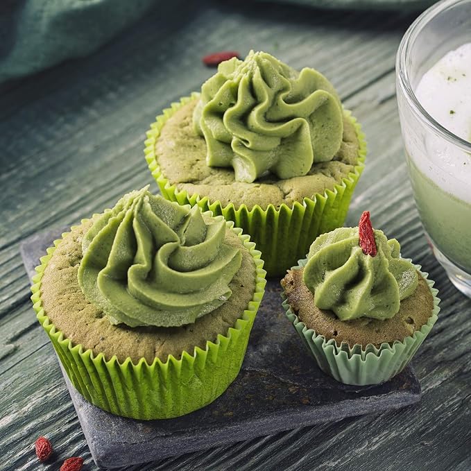 Standard Size Baking Cups Christmas Day Party Cupcake Liners 200 Pcs (Green)