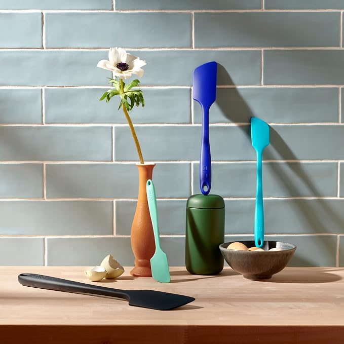 GIR: Get It Right Silicone Kitchen Spatula - Non-toxic Cooking Utensils for Nonstick Cookware, Cooking and Baking, Ultimate - 11IN - Black