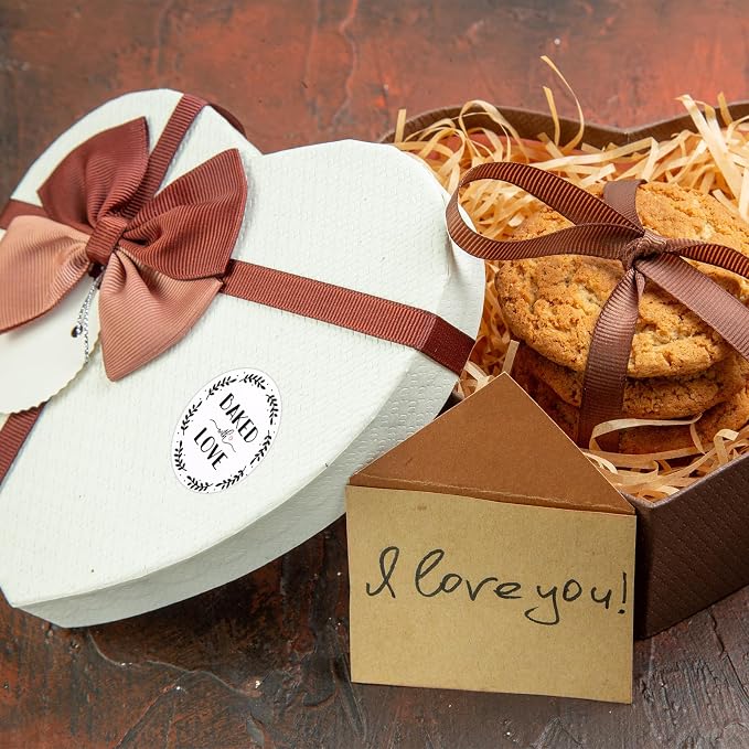 500pcs Baked with Love Stickers, 38mm/1.5 Inch Round White Red Heart Bakery Labels Sealing Packaging Stickers for Homemade Baked Goods Canning Jars Cookie Bags