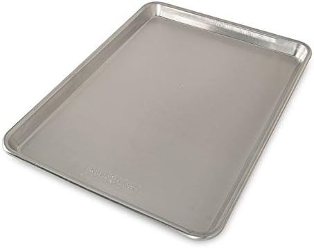 Nordic Ware Naturals Half Sheet and Quarter Sheet Baking Set - USA Made Aluminum Commercial Quality Sheet Pans for Baking or Roasting, Encapsulated Galvanized Steel Rim Prevents Warping