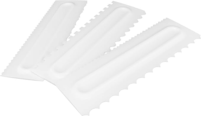 3Pcs Set Cream Scraper Plastic Scraper Fondant Cake Modeling Tool for Dessert Decoration Food Grade Safe Smooth Surface Easy Demould Durable Reusable Cake Decorating Kit White