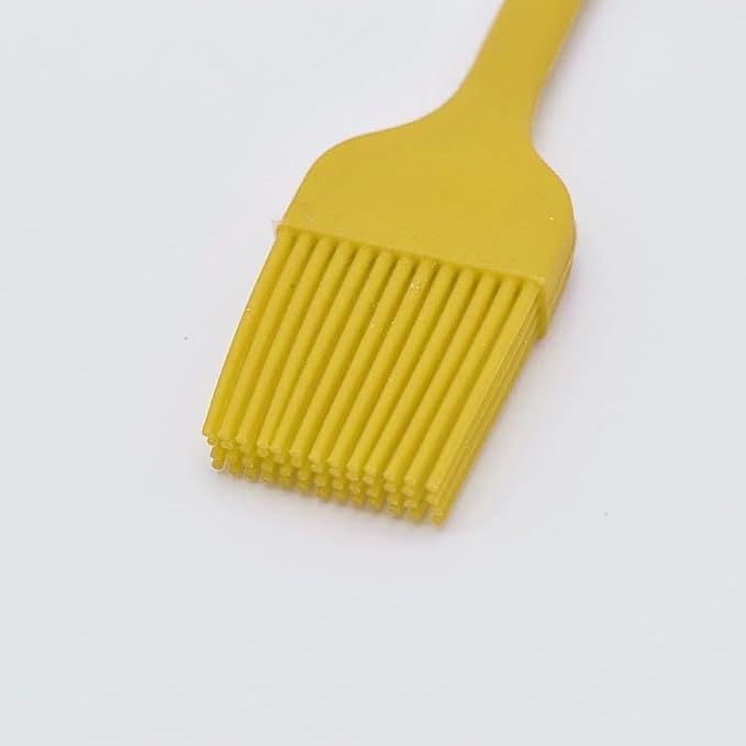 Silicone Basting Brush, Heat Resistant Oil Pastry Brush for Cooking Baking Grilling BBQ, 8 Colors ，Green, Orange, Blue, Pink, Red, Purple, Black, Yellow (Yellow)
