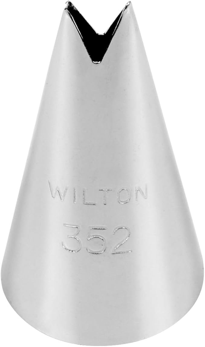 Wilton Decorating Tip, No.352 Leaf