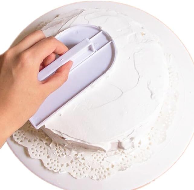2 Pieces Fondant and Icing Smoother Fondant Smoothing Tool Cake Scraper Smoother Cake Icing Trowel Cake Icing Smoother Cake Polisher for Cakes Decorating, 5.7 x 3.1 Inches, White