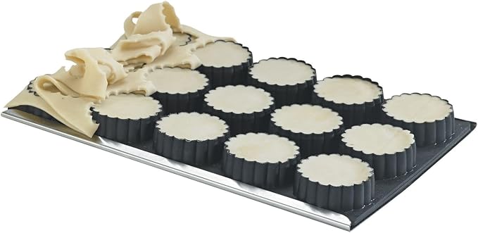 Mallard Ferriere 15-Fluted-Cavity Tartlet Cutter and Baking Pan with 15 Round Cavities 45 Millimeters Diameter x 8 Millimeters High