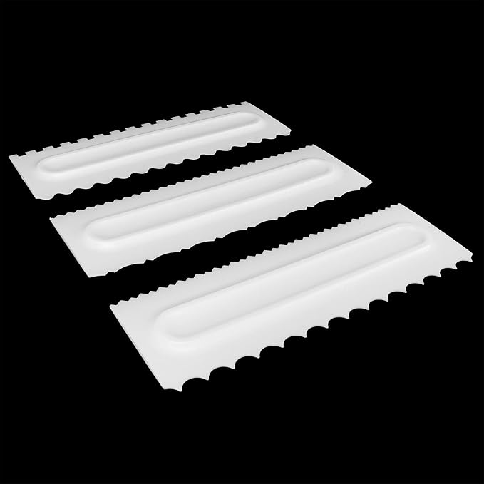 3Pcs Set Cream Scraper Plastic Scraper Fondant Cake Modeling Tool for Dessert Decoration Food Grade Safe Smooth Surface Easy Demould Durable Reusable Cake Decorating Kit White