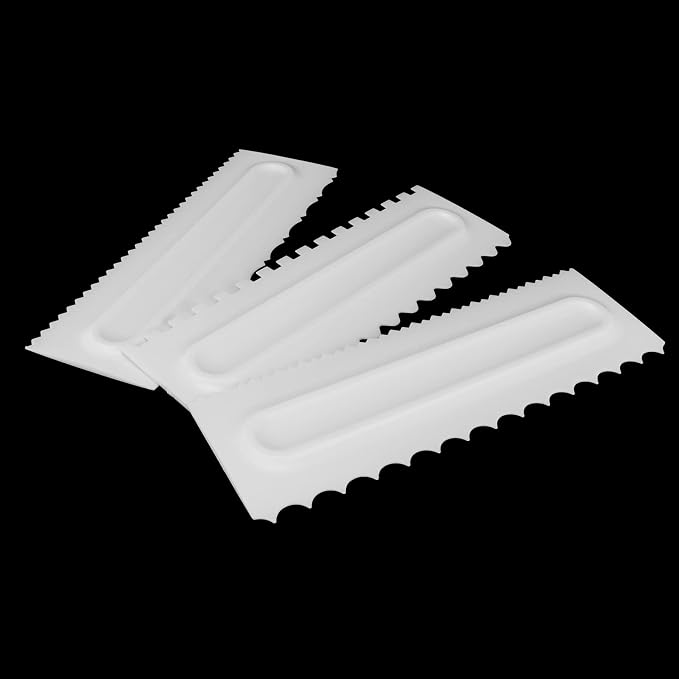 3Pcs Set Cream Scraper Plastic Scraper Fondant Cake Modeling Tool for Dessert Decoration Food Grade Safe Smooth Surface Easy Demould Durable Reusable Cake Decorating Kit White
