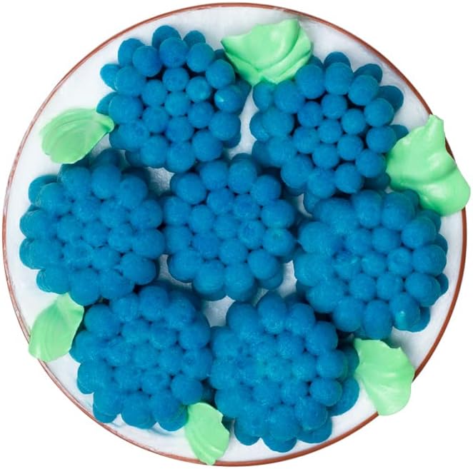 Restaurantware Pastry Tek Russian Piping Tip, 1 Round Cake Decor Piping Tip - #57, Corrosion-Resistant, Green Plastic Decorating Tip For Frosting, Dishwasher-Safe, Decorate Cupcakes, Cakes, or Cookies