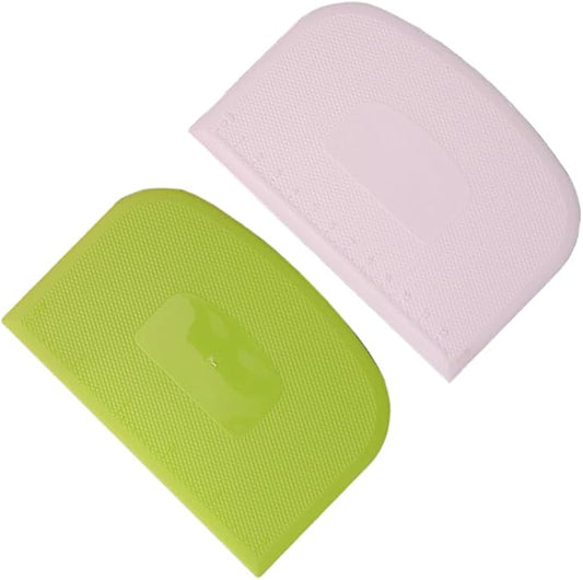 2 Pieces Hard Dough Scraper Bowl Scraper with Scale Plastic Dough Cutter Practical Bench Scrapers Multipurpose Food Scrappers for Bread Dough Cake Fondant Icing, 14.5 x 9.7 cm, White, Green