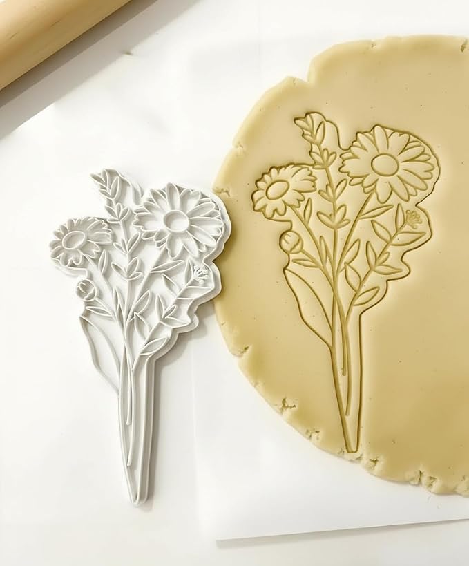 Birth Flower Cookie Cutter April Daisy 3D Embosser Stamp with Detailed Petal Texture - Birth Month Flower Fondant Biscuit Baking Tools - Personalized Birthday Mom Gift Party Decorating 3"