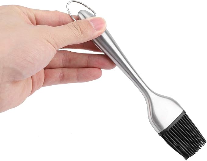 BBQ Basting Brush with Silicone Head | High Heat Tolerant Oil Brush for Grilling/Baking/Cooking | Stainless Steel Handle, Dishwasher Safe & Simple to Maintain