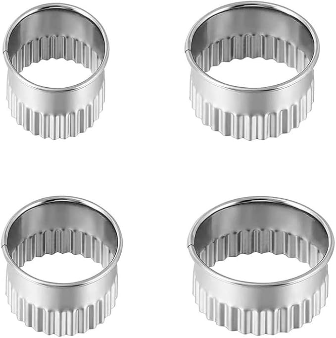Stainless Steel Cookie Cutters Set of 4, Fluted Edge Round Pastry Cutters(Size: 1.8",2",2.6",3")