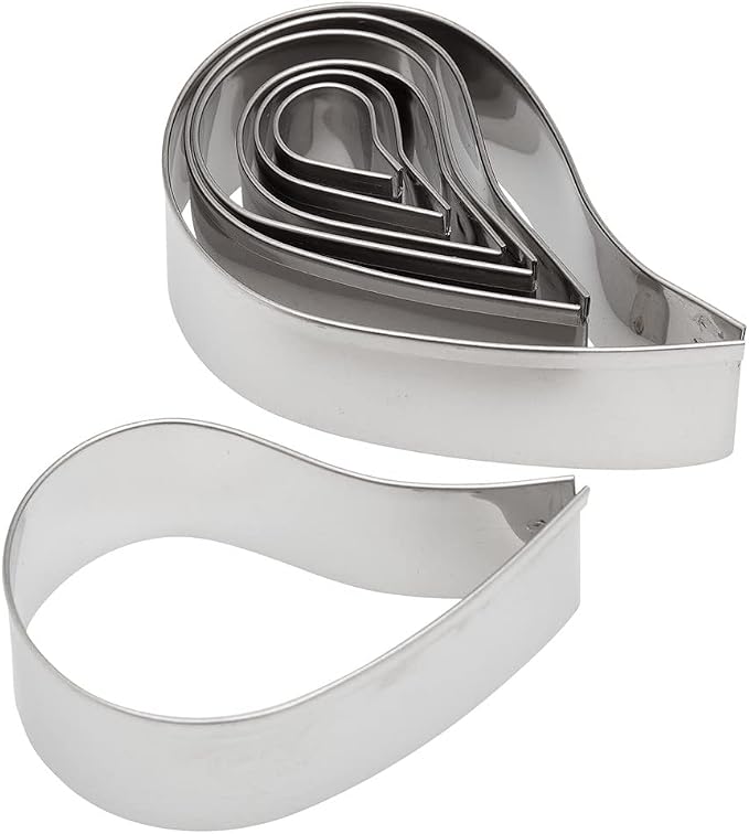 Ateco Plain Edge Comma Cutters in Graduated Sizes, Stainless Steel, 7 Pc Set, Silver