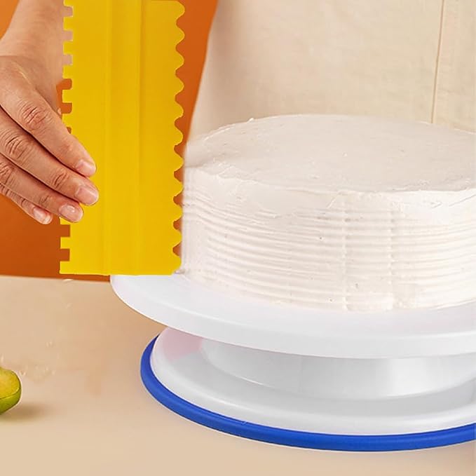 A Set of Cake Scraper 4pcs Plastic Double Sided Icing Smoother Frosting Comb Decorating Polisher Baking Diy Tool Accessories (Yellow)