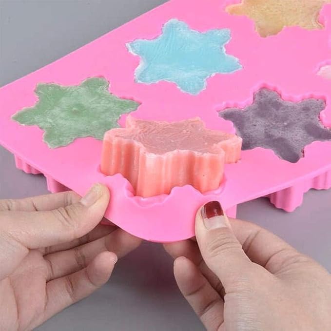 AKOAK 6-cavity Silicone Cake Mold, DIY Handmade Soap Mold, Non-stick Donut Mold, for Chocolate Pudding Jelly Muffin Cups, Kitchen Baking Decoration (Snowflake)