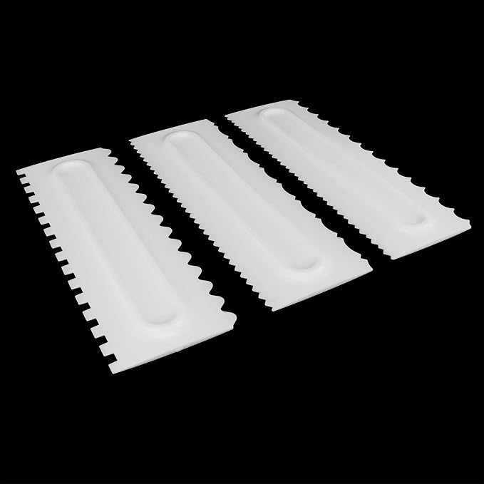 3Pcs Set Cream Scraper Plastic Scraper Fondant Cake Modeling Tool Professional Cake Decorating Kit for Baking Enthusiasts White 22x7.2cm