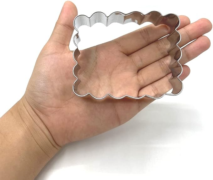 LILIAO Scalloped Edge Cookie Cutter, Biscuit Cutters, Stainless Steel (3.3 x 2.8 inches)