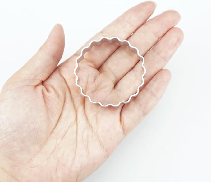 9 PCS Lace Round Scalloped Cookie Cutter Set Small Plaque Frame Cookie Cutters Shapes for Metal Biscuit Molds Sugar Cookies Fondant Baking
