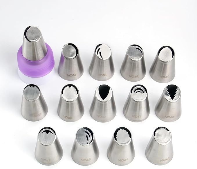 17 Pcs Stainless Steel Russian Flower Icing Tips Set,14 Russian Icing Floral Tips,1 Plastic Couplers,1 Cleaning Brush,1 Reusable Pastry Bag for Cake Decorations,Pastry Cupcakes Dessert Tools
