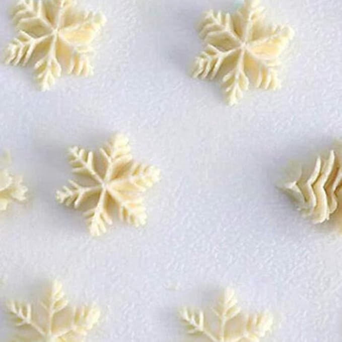UPKOCH 5 Pcs Snowflake Piping Tips Set - Stainless Steel Russian Piping Tips Holiday Cookie, Cupcake, Cake Decorating - DIY Baking Tools with Christmas Frosting Nozzles