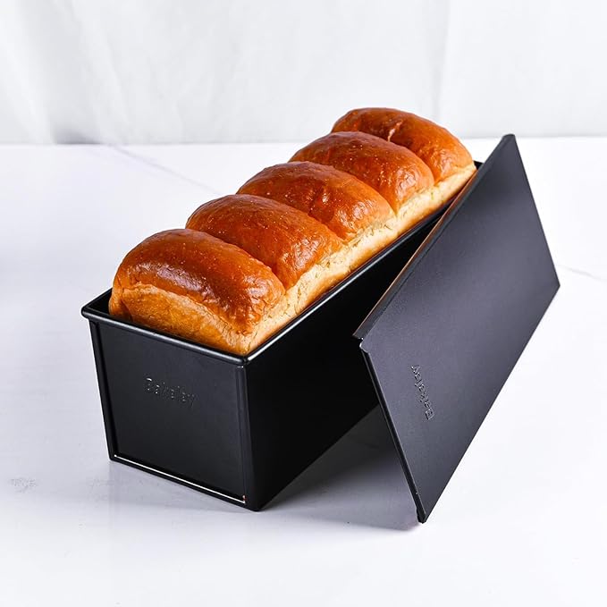 Commercial Pullman Loaf Pan with Lid, 2.2Lb Dough Capacity Non-stick Rectangle Flat Toast Box for Oven Baking 13.6"×5.4"×4.7"(Black)