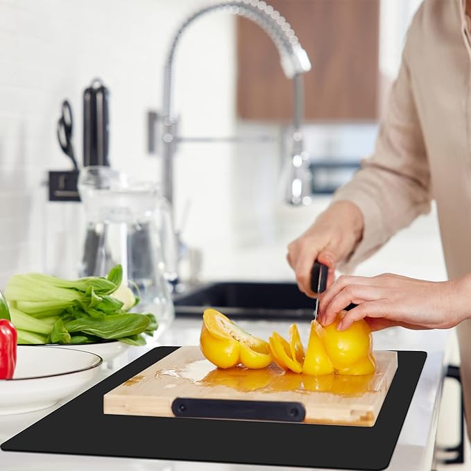 emolife Thick Silicone Mats for Kitchen Counter, 23.6"x15.7" Large Heat Resistant Mat for Countertop Protector, Non-Slip, Multipurpose Mat (Black)