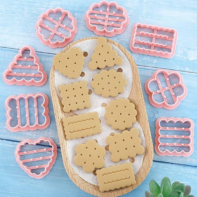 Mini Classic 8pcs 3D Raised Design Cookie Stamps, Triangle, Rectangle, Square, Heart, Star, Oval, Mini Pie Cookie Molds, Circle Cookie Cutter Set for DIY Baking