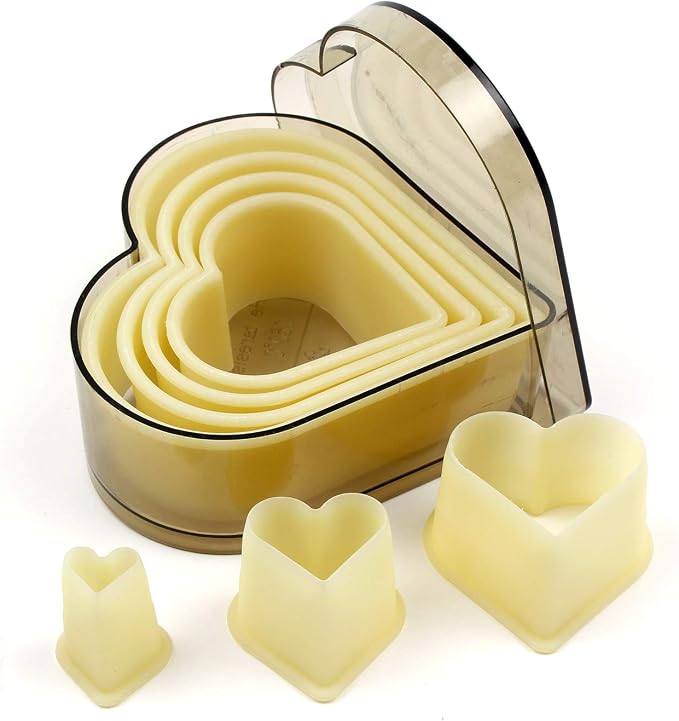 O'Creme Heart-Shaped Heat-Resistant Plastic Cutter in Seven Sizes, One of Each