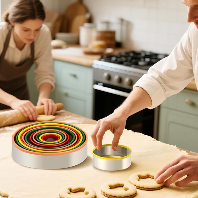 Round Cookie Biscuit Cutter Set,12 PCS Donut Cutter Round Cookie Cutter Set for Baking Doughnut,Clay,Scone,Pastry, Fondant Cutter Molds with Colorful Rubber Protective Case