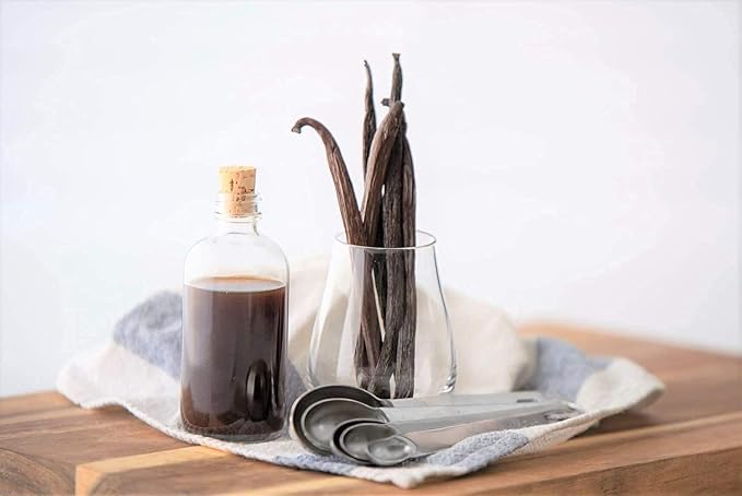 32 oz Pure Vanilla Extract - 100% Real Vanilla Extract - For Cooking, Drinks & Desserts - 100% Vegan, Sugar Free & Kosher - Non-GMO & Gluten-Free - Native Vanilla