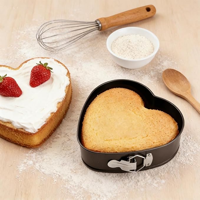 Set of 3 Springform Cake Tins Heavy Duty, Double Layer Non-Stick Coating, Removable Base, Heavy Duty Carbon Steel, Perfect for Frozen Desserts - Oven Safe Bakeware (heart-shaped)