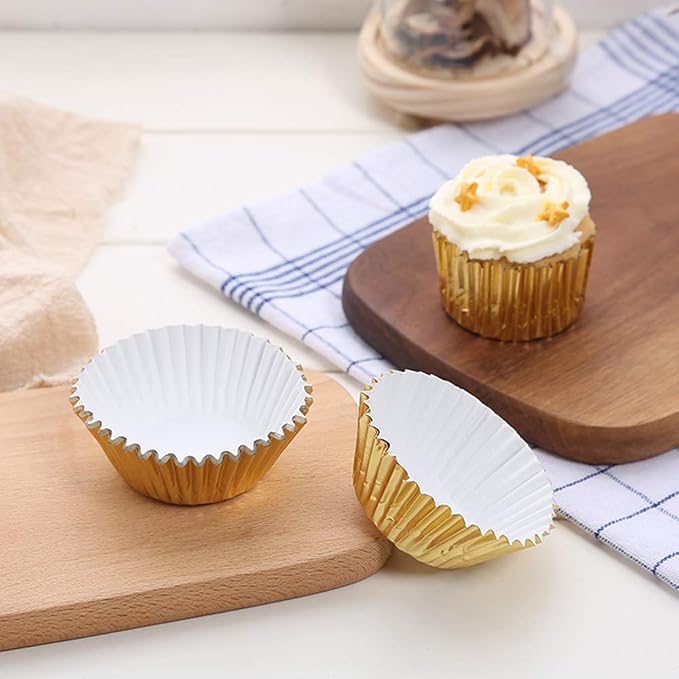 Gold Cupcake Liners,GOLF Standard Size Gold Foil Cupcake Liners Wrappers Metallic Baking Cups,Muffin Paper Cases, 100 Pack