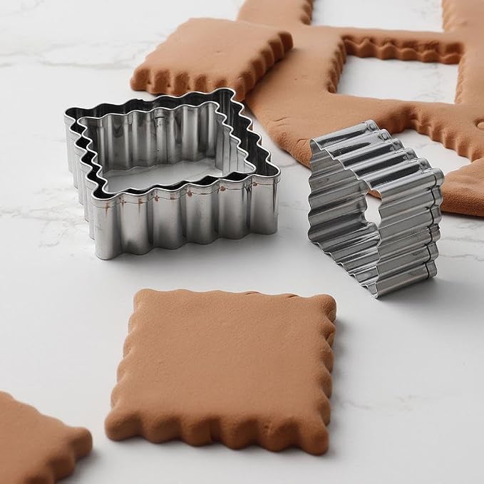 3Pcs Rectangle Square Scalloped Edge Cookie Cutter Set, Stainless Steel Rectangle Biscuit Molds Rectangle Pastry Fluted Edge Cutters for Homemade Baking, Assorted Sizes - 1.3 Inch,1.7 Inch,2.1 Inch