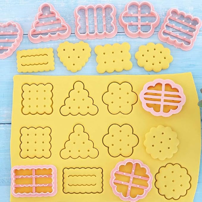 Mini Classic 8pcs 3D Raised Design Cookie Stamps, Triangle, Rectangle, Square, Heart, Star, Oval, Mini Pie Cookie Molds, Circle Cookie Cutter Set for DIY Baking
